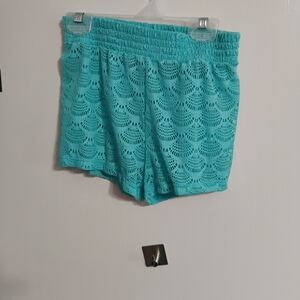 Crochet Lace Elastic Waist Shorts in Aqua